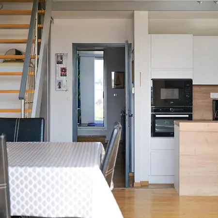 Appartement Spacieux Duplex - Vue Chenal - - 7 Personnes